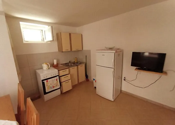 Ana Apartment *