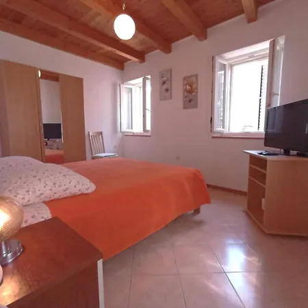 Apartment Ana